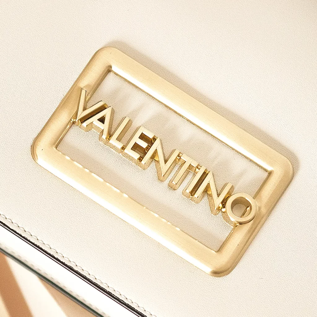 Détail sac en cuir Valentino Bags